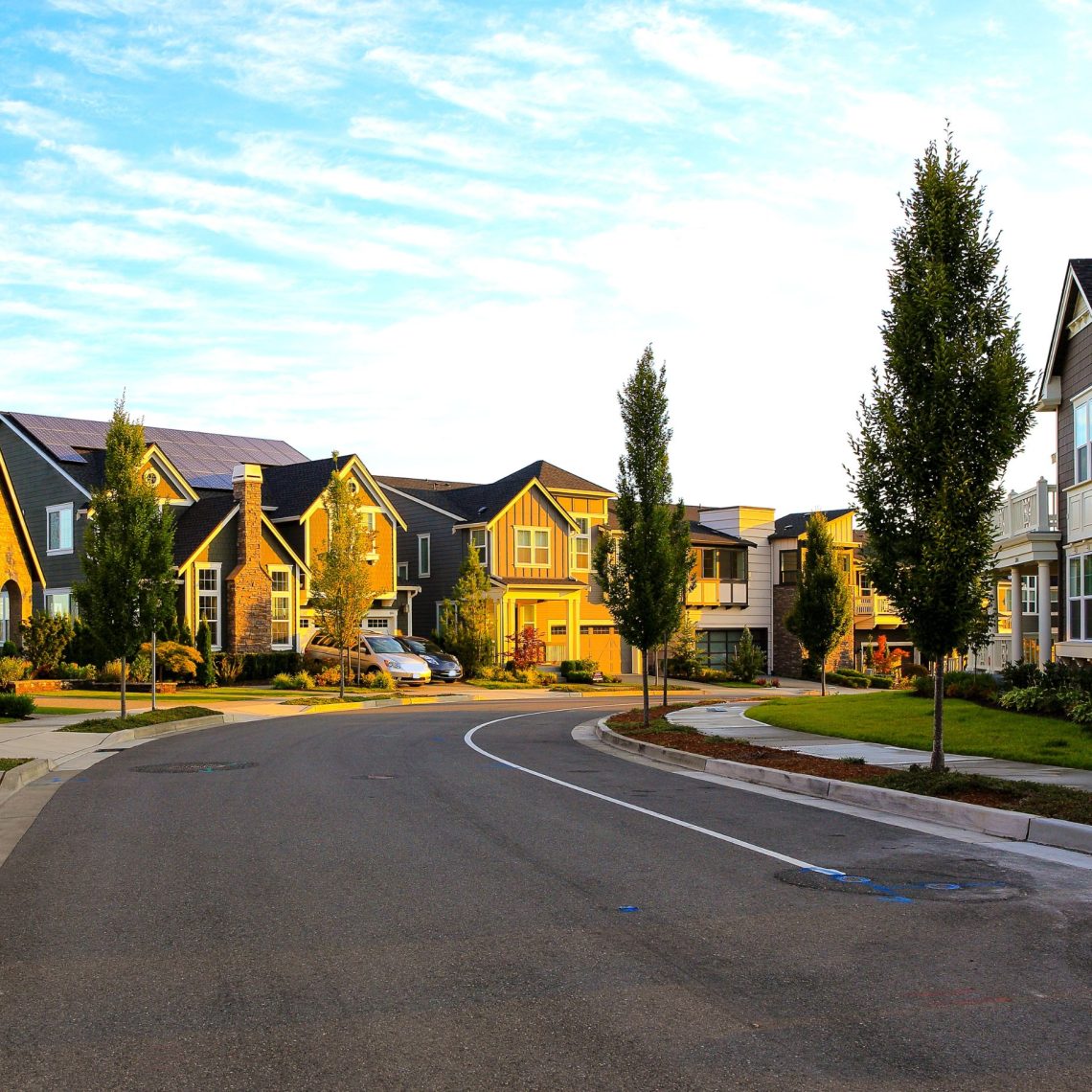 Pros and Cons of HOA Communities in Columbia SC